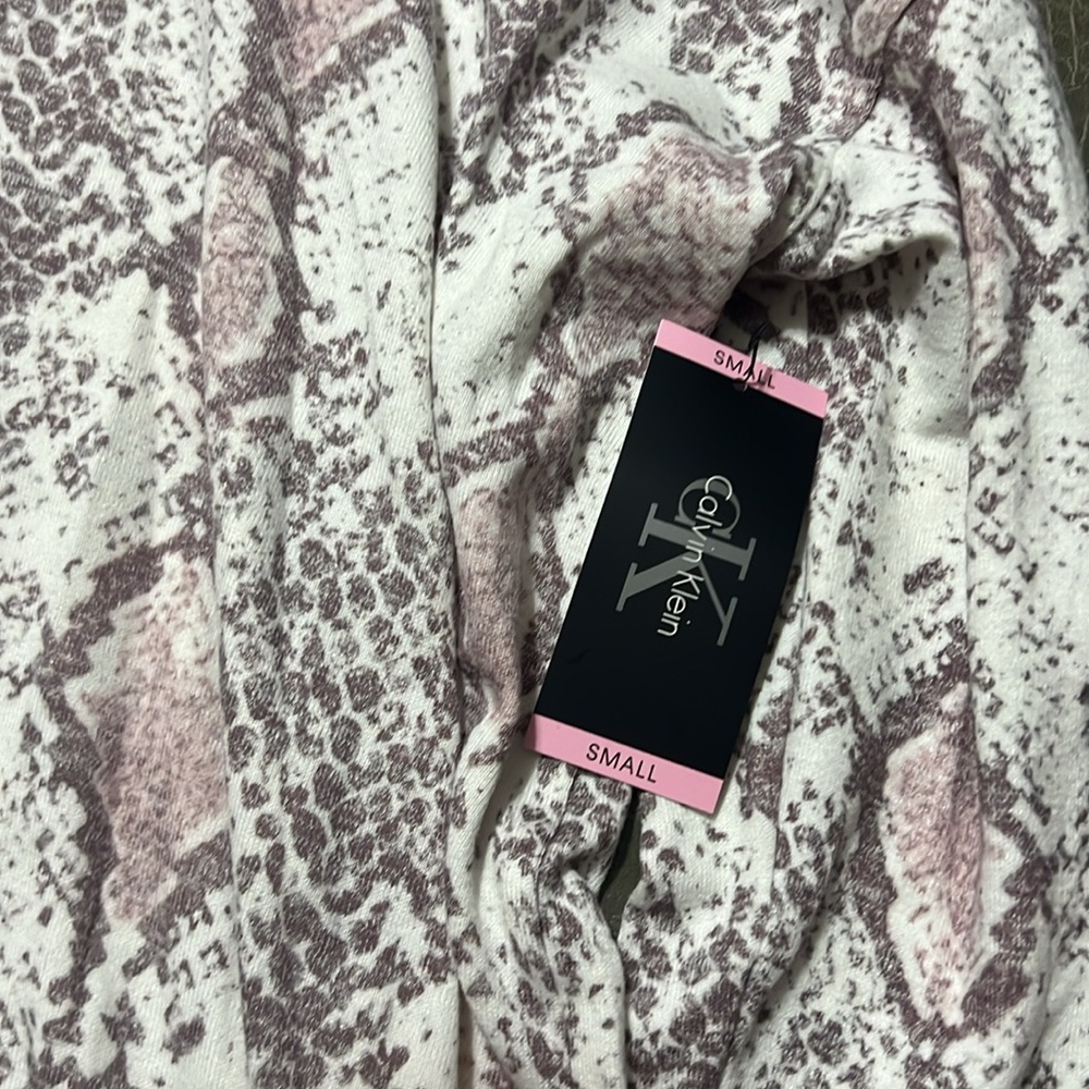 Calvin Klein winter shirt - Picture 3 of 3